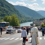visite du pape léon xiv à lourdes : consultez les routes fermées, les parkings disponibles et les navettes pour organiser vos déplacements sereinement.